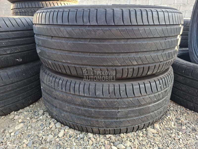 Michelin 235/55 R18 Zimska