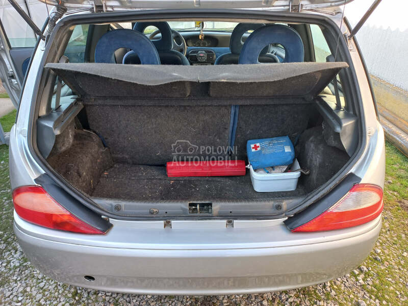 Lancia Ypsilon 1.2 16V