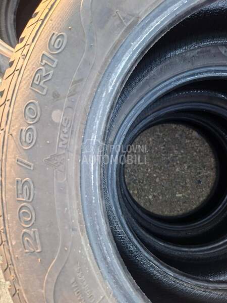 Sava 205/60 R16 Zimska