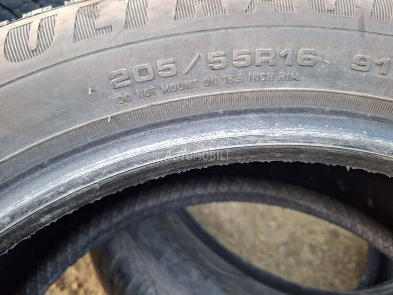 Goodyear 205/55 R16 Zimska