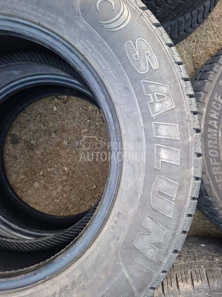 Sailun 205/70 R15 Zimska