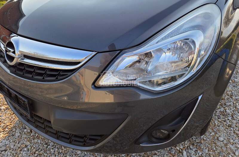 Opel Corsa D 1.2 ECOFLEX CH