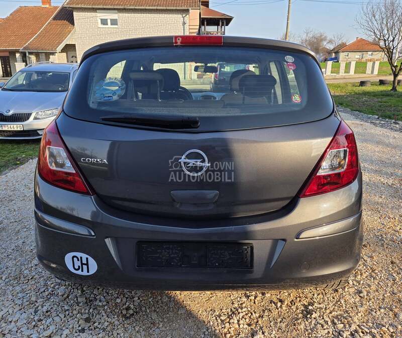 Opel Corsa D 1.2 ECOFLEX CH