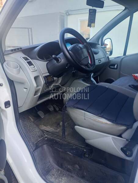 Renault Trafic 2.0 tdci