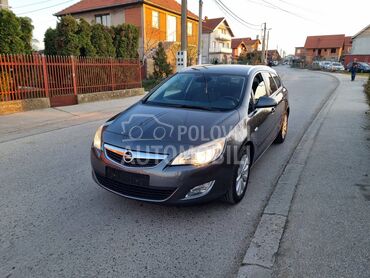 Opel Astra J 