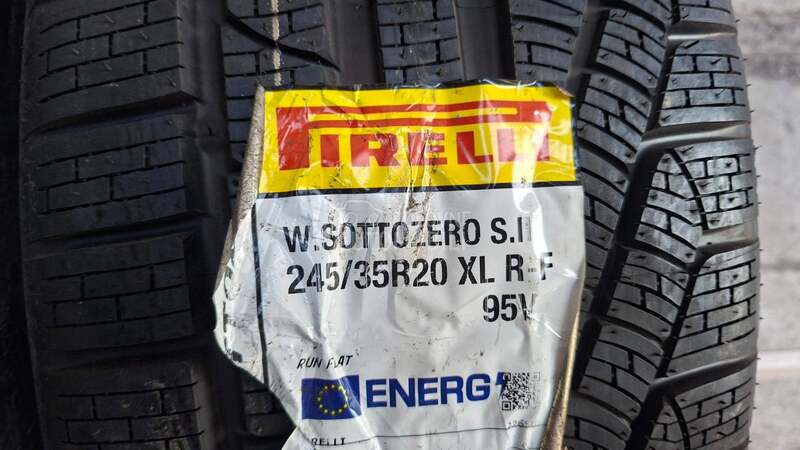 Pirelli 245/35 R20 Zimska