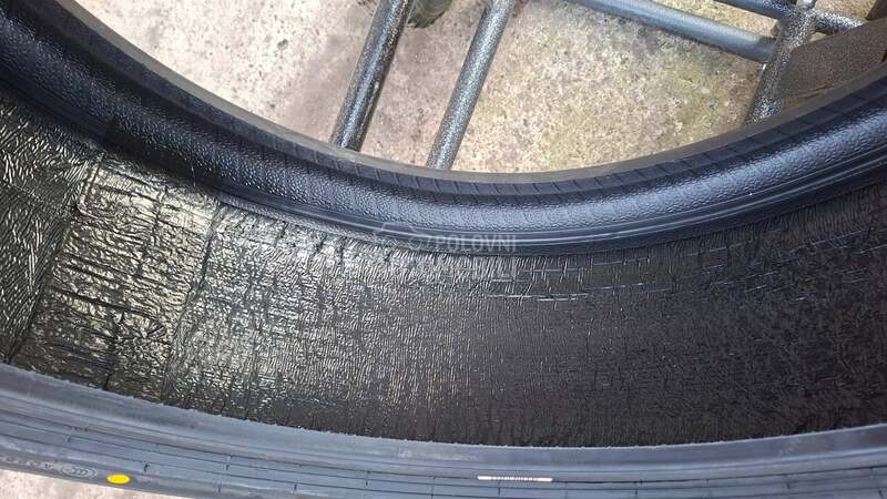 Pirelli 235/45 R21 Zimska