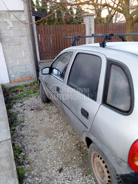 Opel Corsa B 