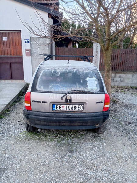 Opel Corsa B 