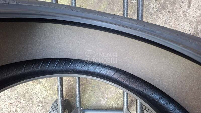 Hankook 285/45 R20 Zimska