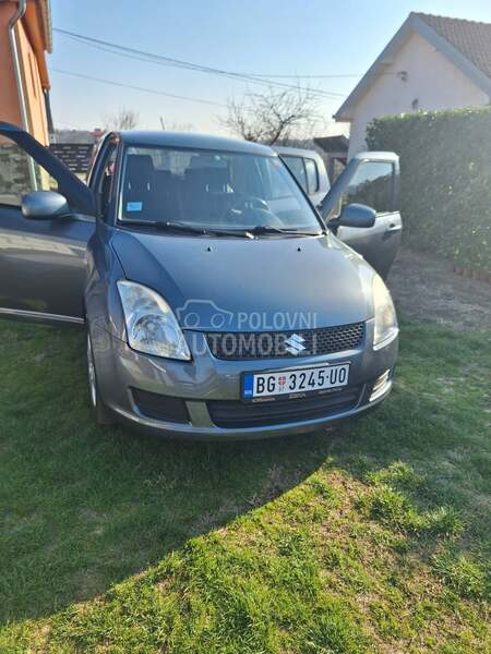 Suzuki Swift 