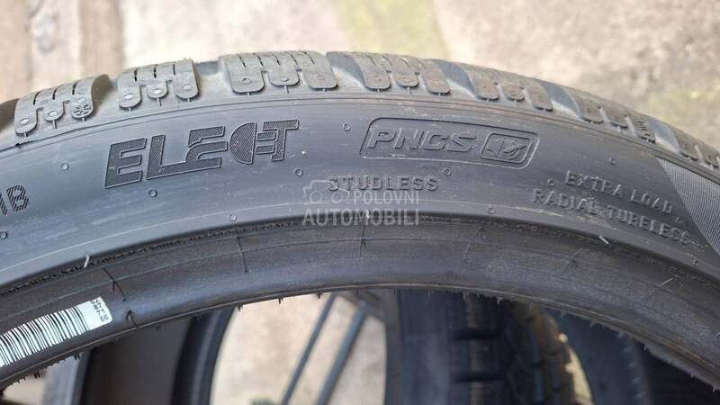 Pirelli 265/35 R21 Zimska
