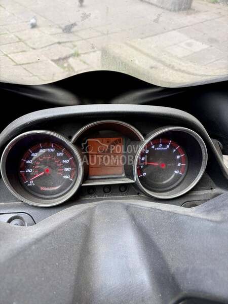 Kymco Down Town 300i