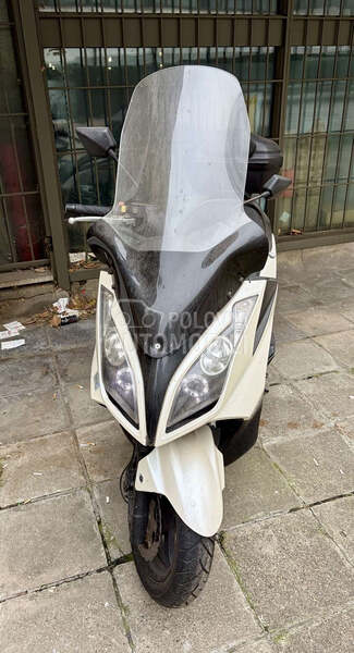 Kymco Down Town 300i