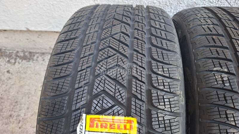 Pirelli 275/40 R20 Zimska