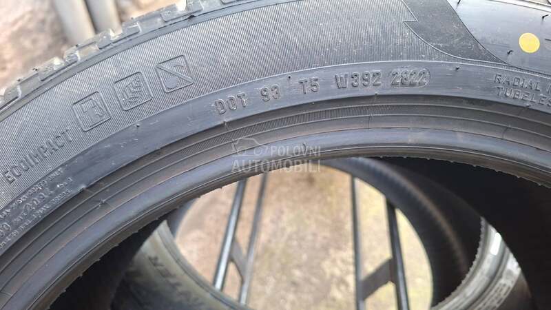 Pirelli 275/40 R20 Zimska