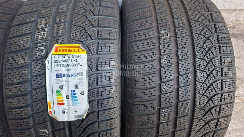Pirelli 295/30 R21 Zimska