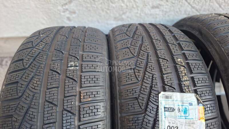 Pirelli 295/30 R21 Zimska