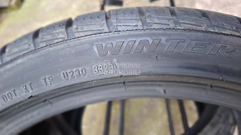 Pirelli 315/30 R21 Zimska