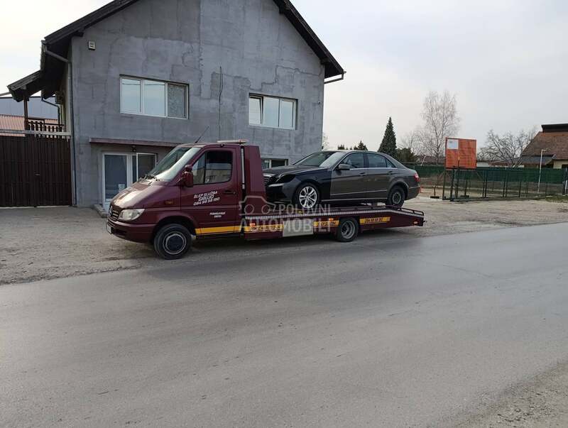 Mercedes Benz Sprinter 413