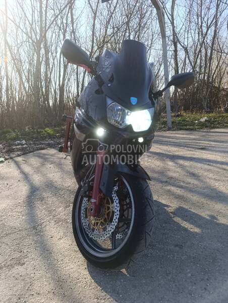 Kawasaki er6f rezervisan