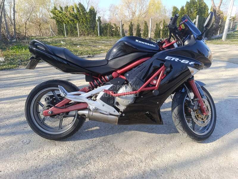 Kawasaki er6f rezervisan