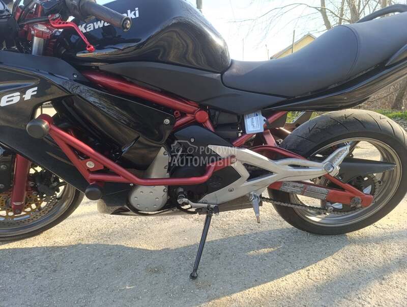Kawasaki er6f rezervisan