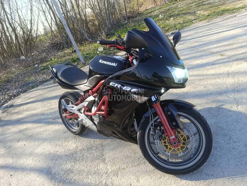 Kawasaki er6f rezervisan