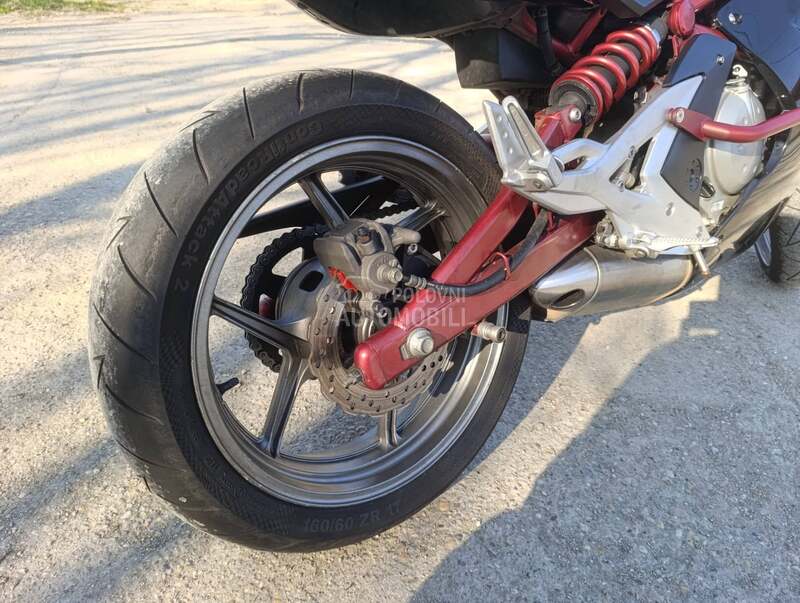 Kawasaki er6f rezervisan