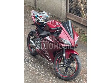 Yamaha r125