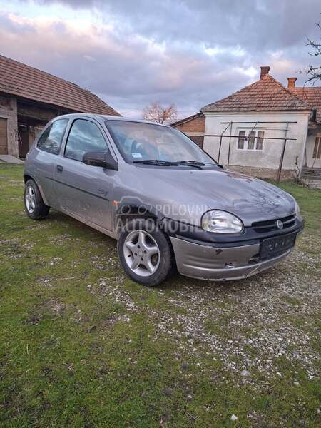 Opel Corsa B 