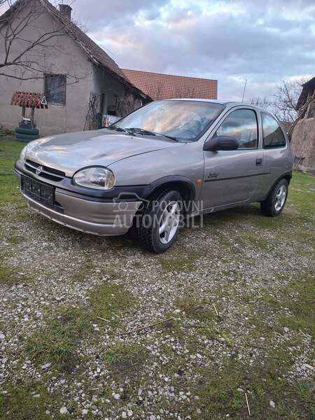Opel Corsa B 