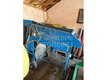 Komušaljka za kuluruz LIFAM