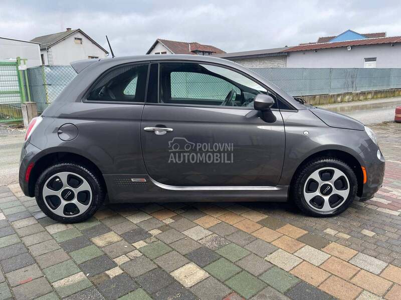 Fiat 500e 