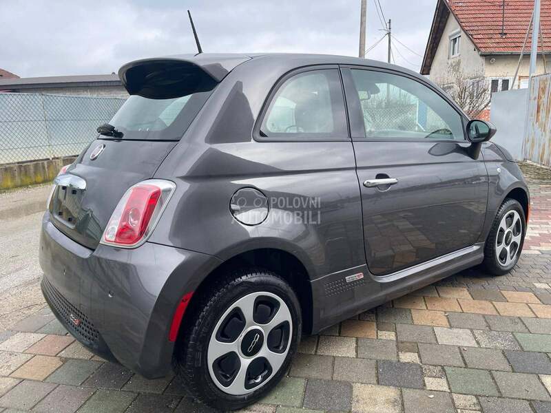 Fiat 500e 