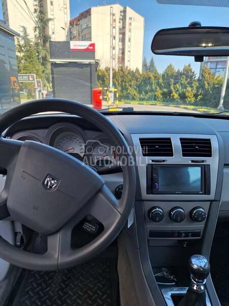 Dodge Avenger 