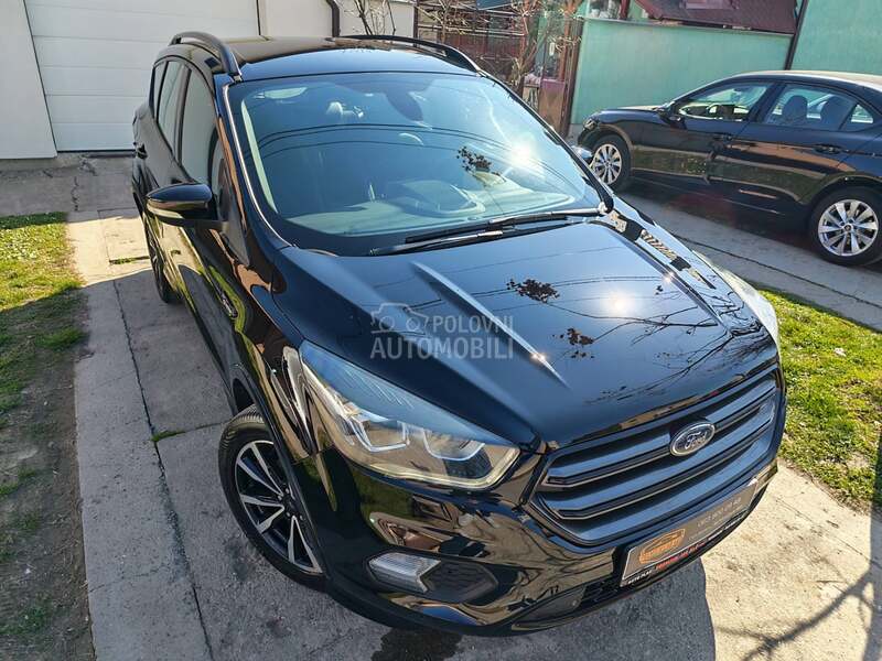 Ford Kuga 1.5T ST LINE CH