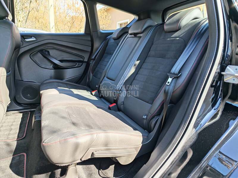 Ford Kuga 1.5T ST LINE CH