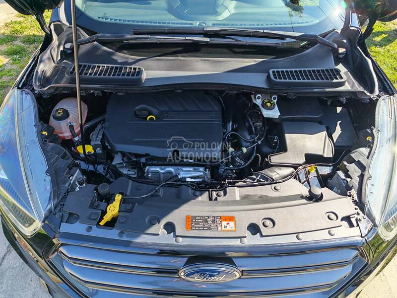 Ford Kuga 1.5T ST LINE CH