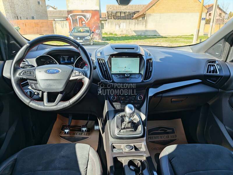 Ford Kuga 1.5T ST LINE CH