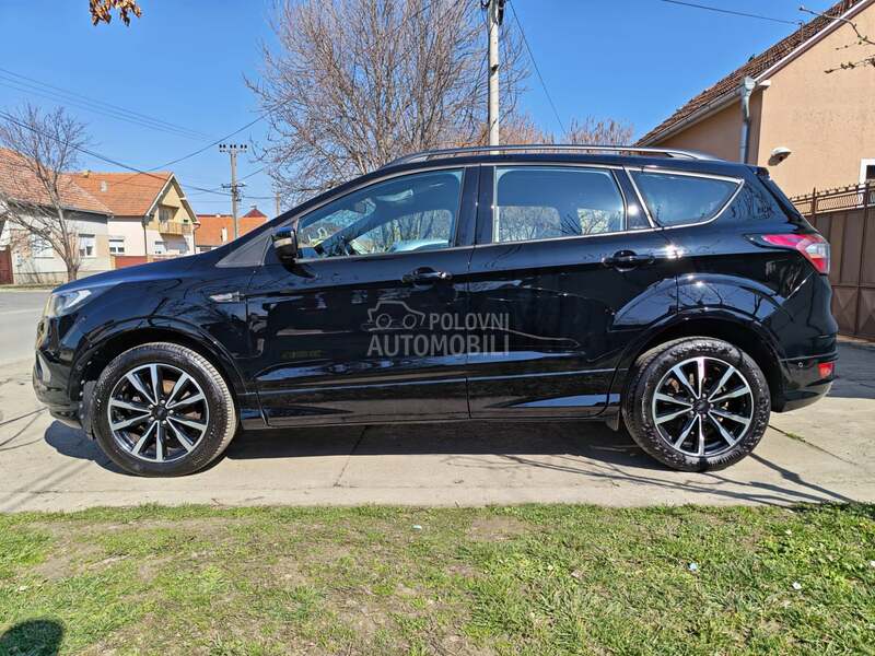 Ford Kuga 1.5T ST LINE CH