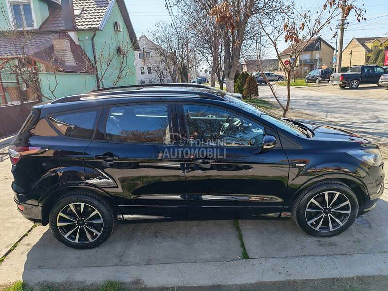 Ford Kuga 1.5T ST LINE CH