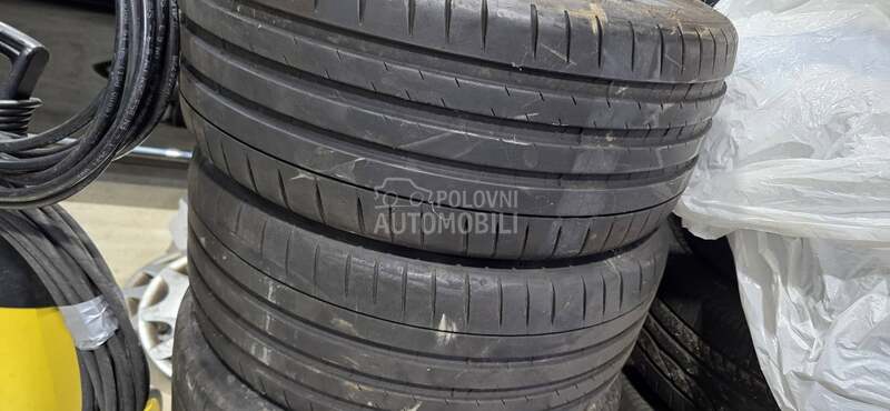 Michelin 235/35 R20 Letnja