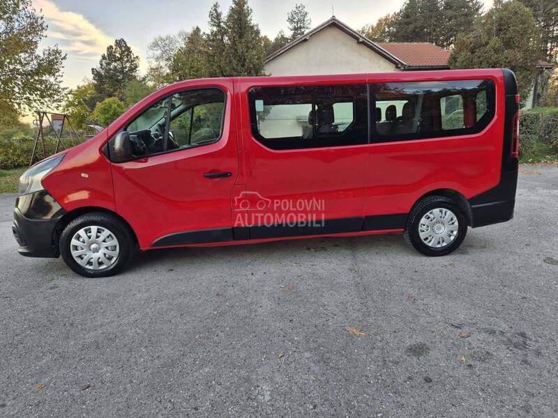 Renault Trafic Long