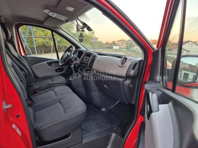 Renault Trafic Long
