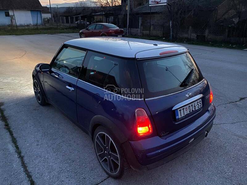 MINI Cooper 