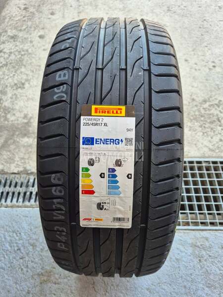 Pirelli 225/45 R17 Letnja