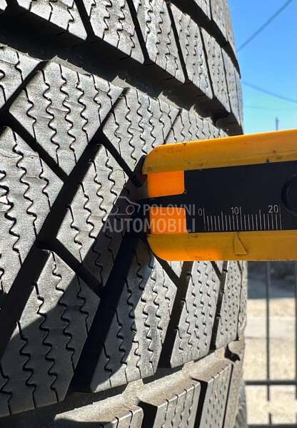 Continental 245/35 R19 Zimska