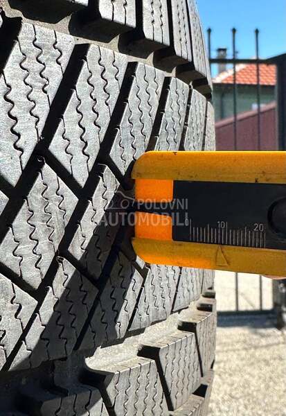 Continental 245/35 R19 Zimska