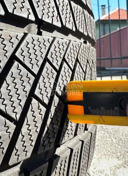 Continental 245/35 R19 Zimska